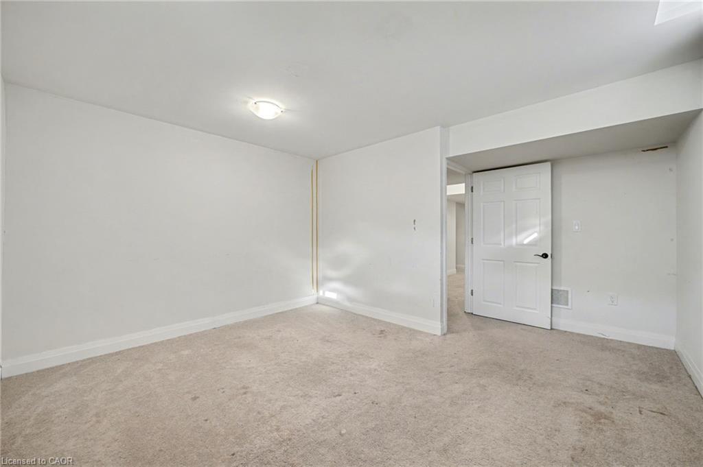 343 Northglen Boulevard, Bowmanville, ON - Indoor Photo Showing Other Room