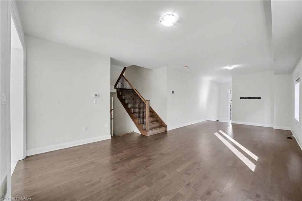 343 Northglen Boulevard, Bowmanville, ON - Indoor Photo Showing Other Room