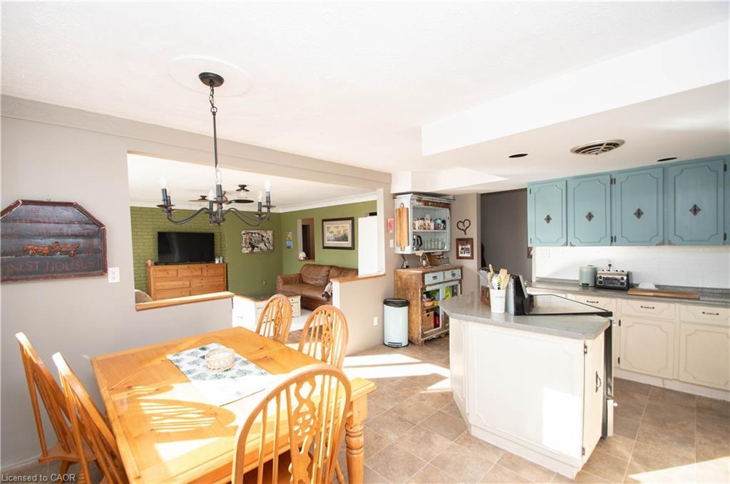 535 Mcdowell Road E, Simcoe, ON - Indoor