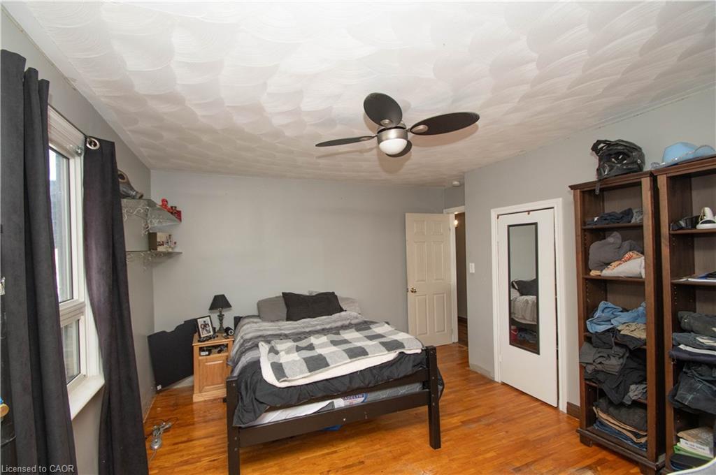 535 Mcdowell Road E, Simcoe, ON - Indoor Photo Showing Bedroom