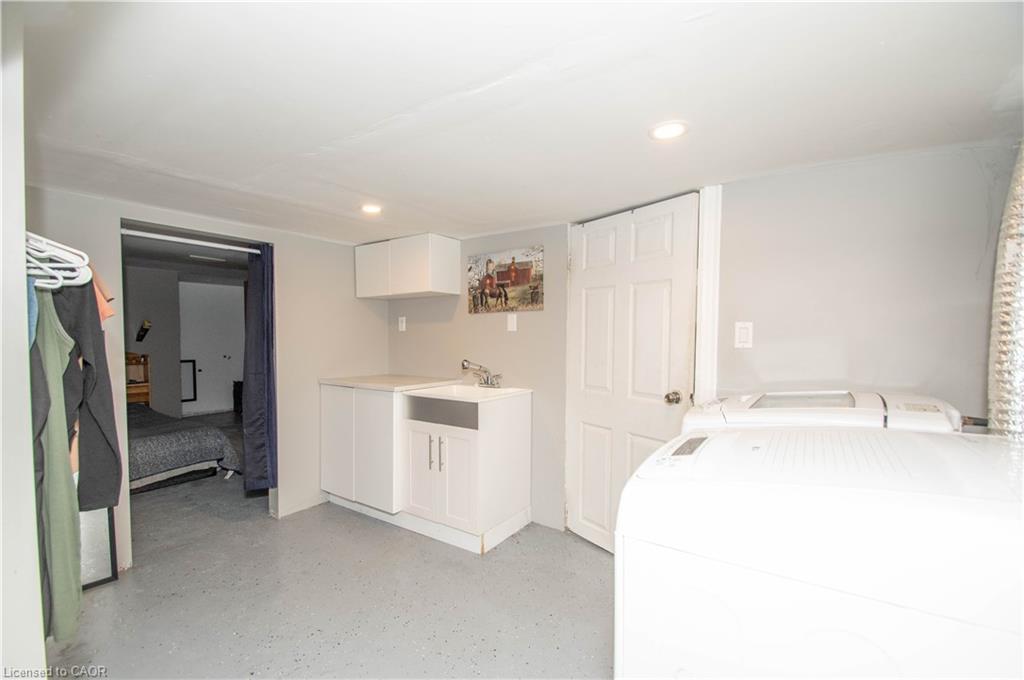 535 Mcdowell Road E, Simcoe, ON - Indoor