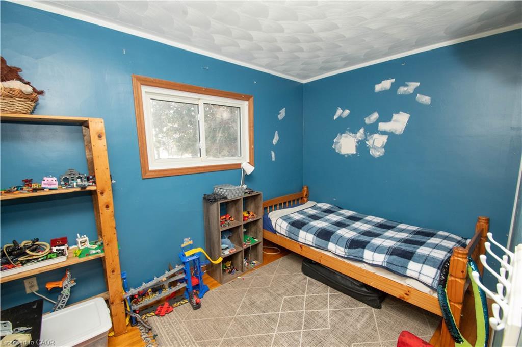 535 Mcdowell Road E, Simcoe, ON - Indoor Photo Showing Bedroom