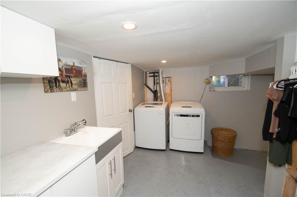 535 Mcdowell Road E, Simcoe, ON - Indoor Photo Showing Laundry Room