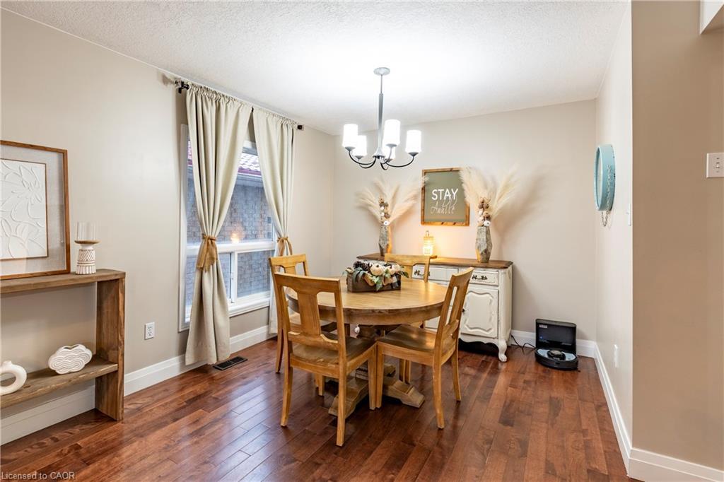83 Burnaby Crescent, Kitchener, ON - Indoor Photo Showing Dining Room
