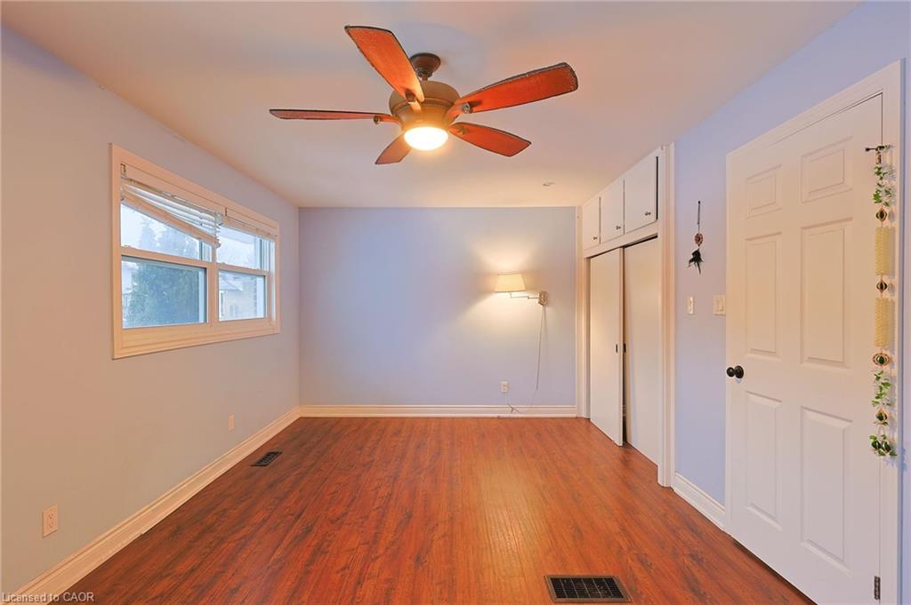 122 Fundy Avenue, London, ON - Indoor Photo Showing Other Room