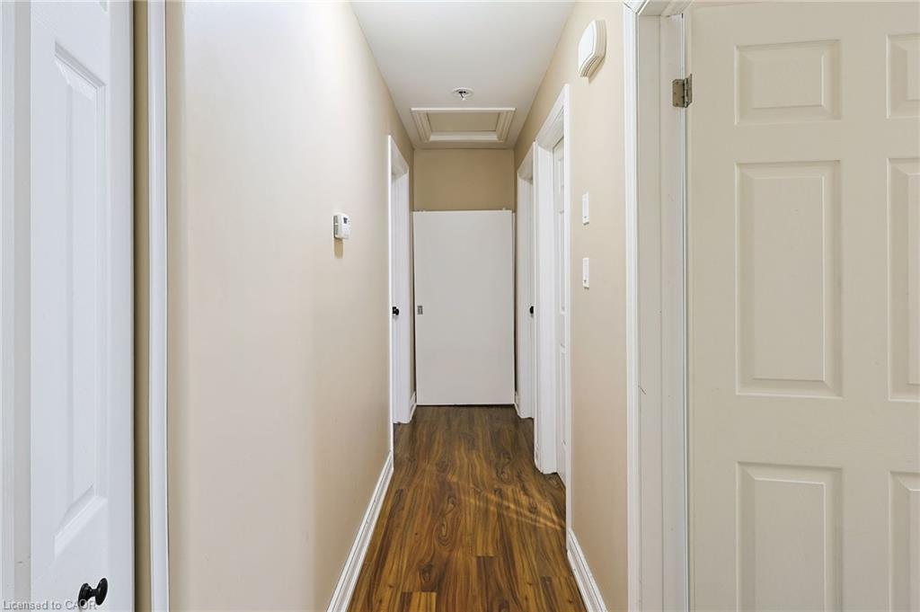 122 Fundy Avenue, London, ON - Indoor Photo Showing Other Room