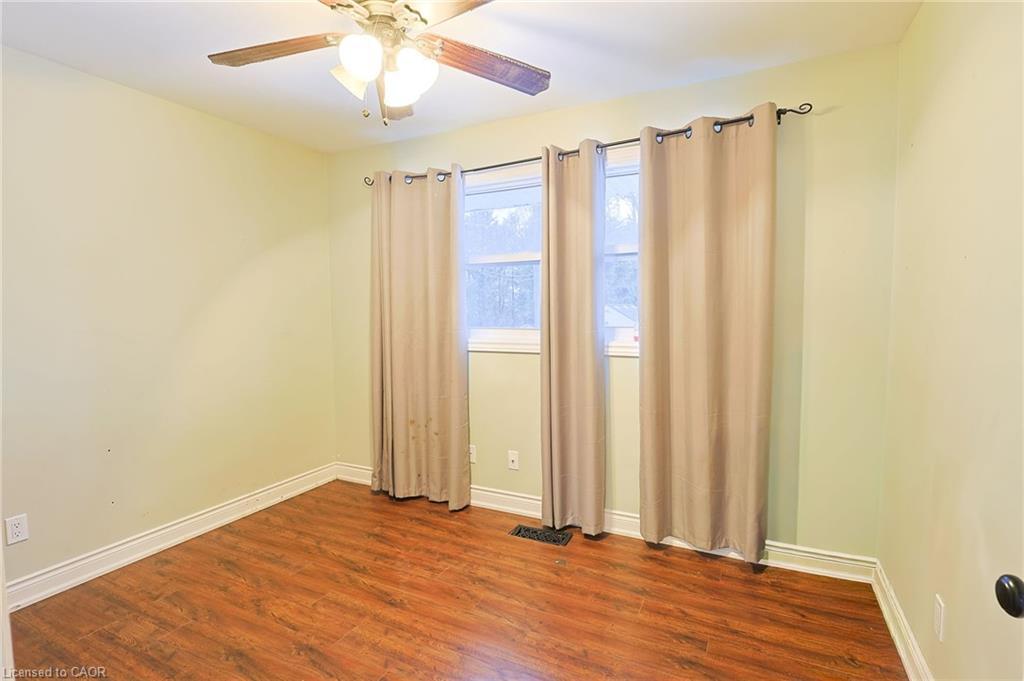 122 Fundy Avenue, London, ON - Indoor Photo Showing Other Room