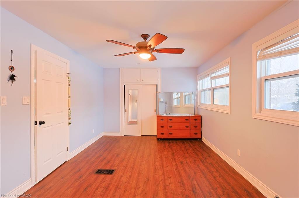 122 Fundy Avenue, London, ON - Indoor Photo Showing Other Room