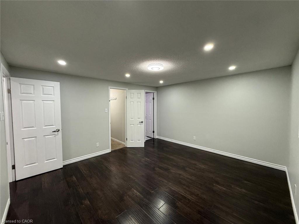 60 Denlow Street, Kitchener, ON - Indoor