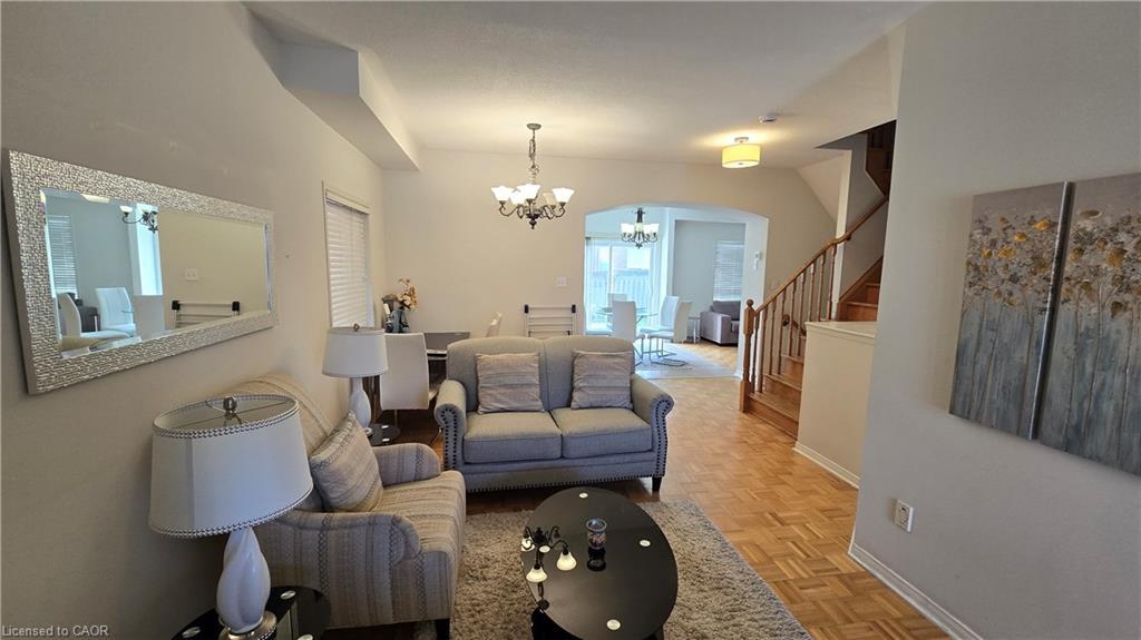 3688 Emery Drive, Mississauga, ON - Indoor Photo Showing Living Room