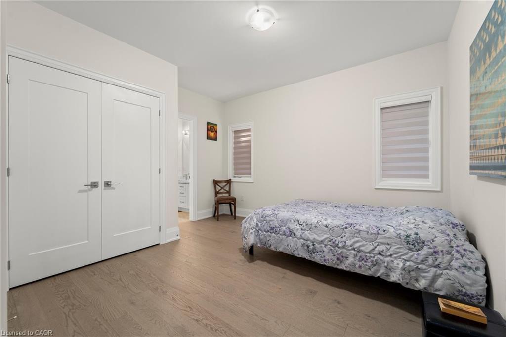 121 Milky Way Drive, Richmond Hill, ON - Indoor Photo Showing Bedroom
