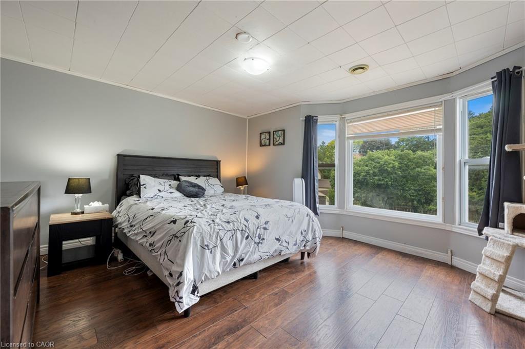 17 Bertha Street, Simcoe, ON - Indoor Photo Showing Bedroom