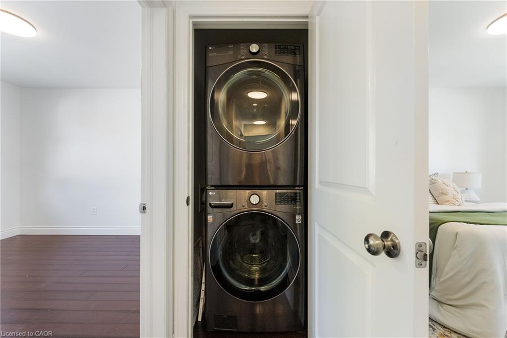 103 Wise Crescent, Hamilton, ON - Indoor Photo Showing Laundry Room