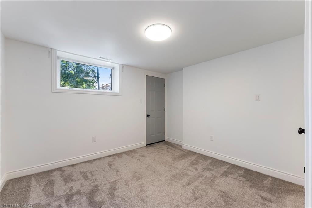 103 Wise Crescent, Hamilton, ON - Indoor Photo Showing Other Room