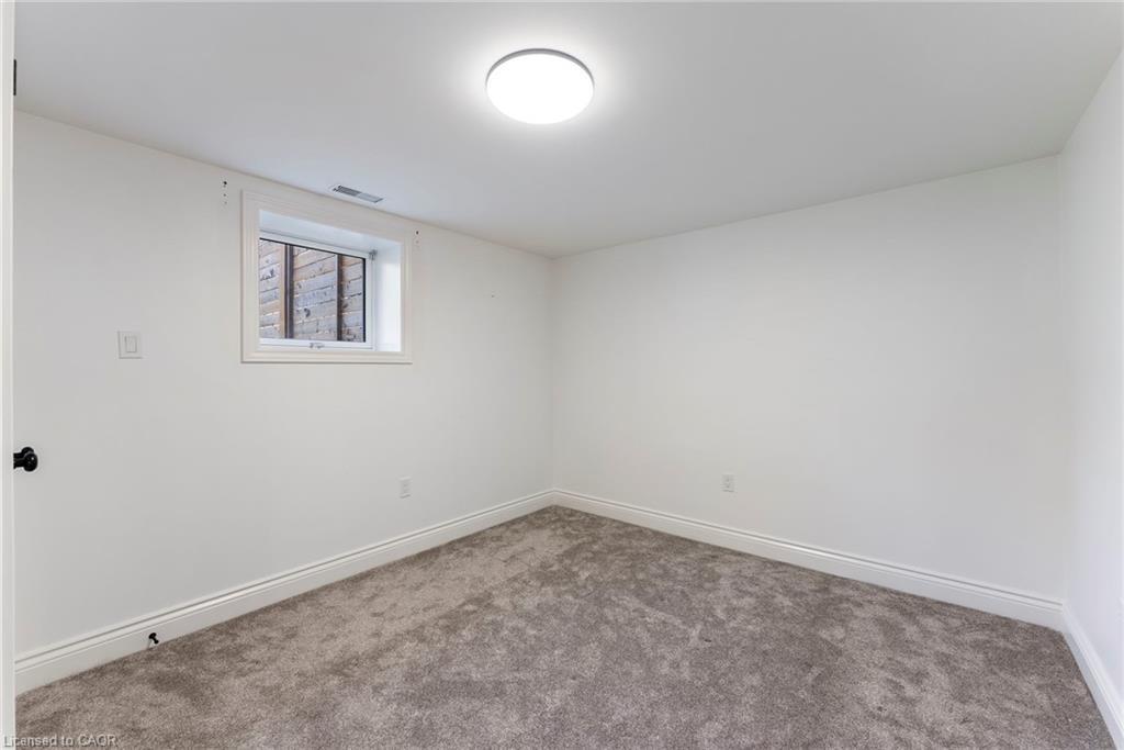 103 Wise Crescent, Hamilton, ON - Indoor Photo Showing Other Room