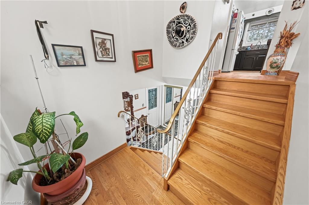 53 Bluerock Crescent, Cambridge, ON - Indoor Photo Showing Other Room