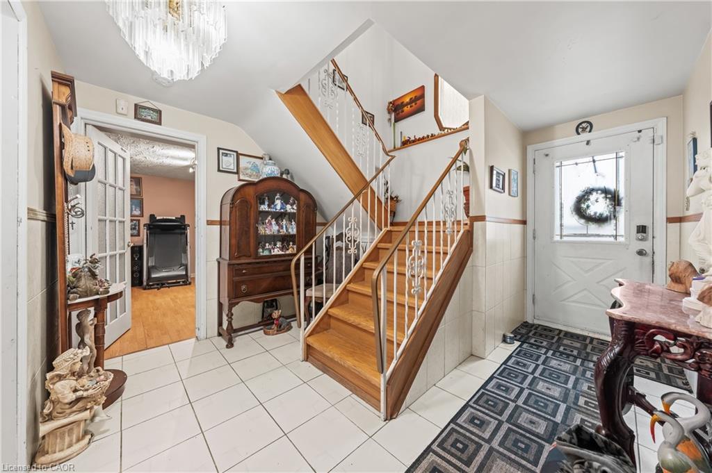 53 Bluerock Crescent, Cambridge, ON - Indoor Photo Showing Other Room