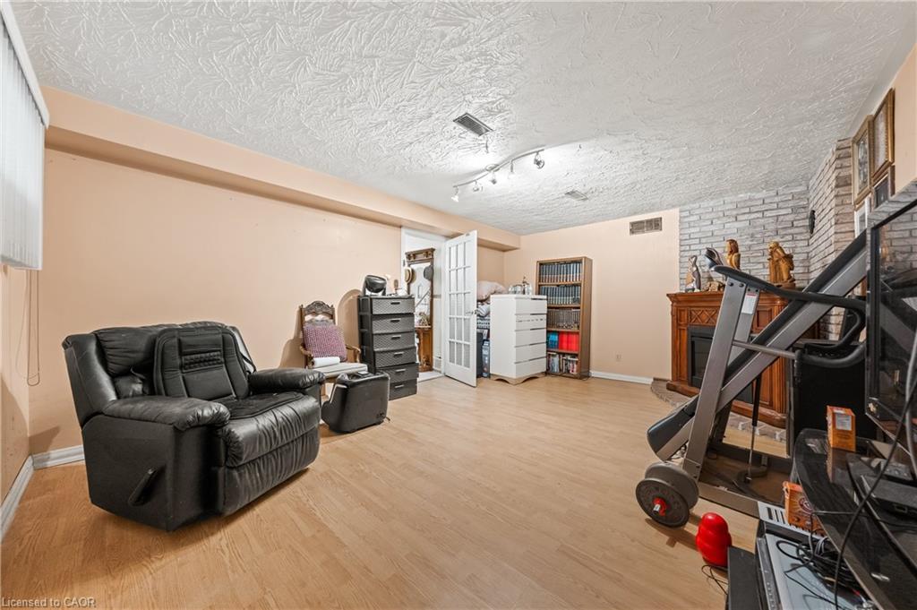 53 Bluerock Crescent, Cambridge, ON - Indoor Photo Showing Gym Room
