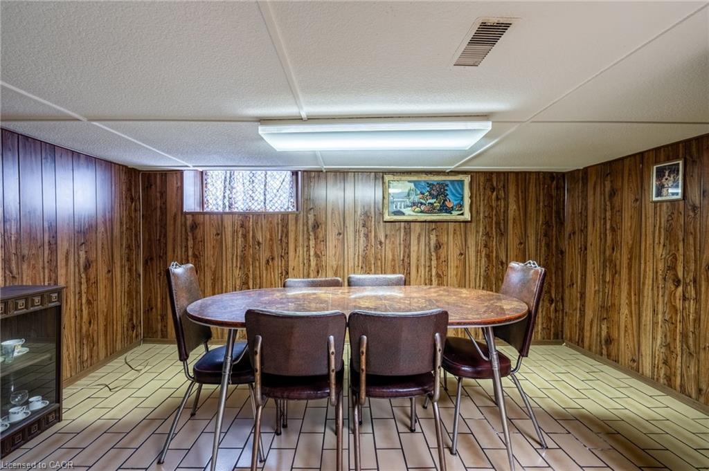 244 Hughson Street N, Hamilton, ON - Indoor