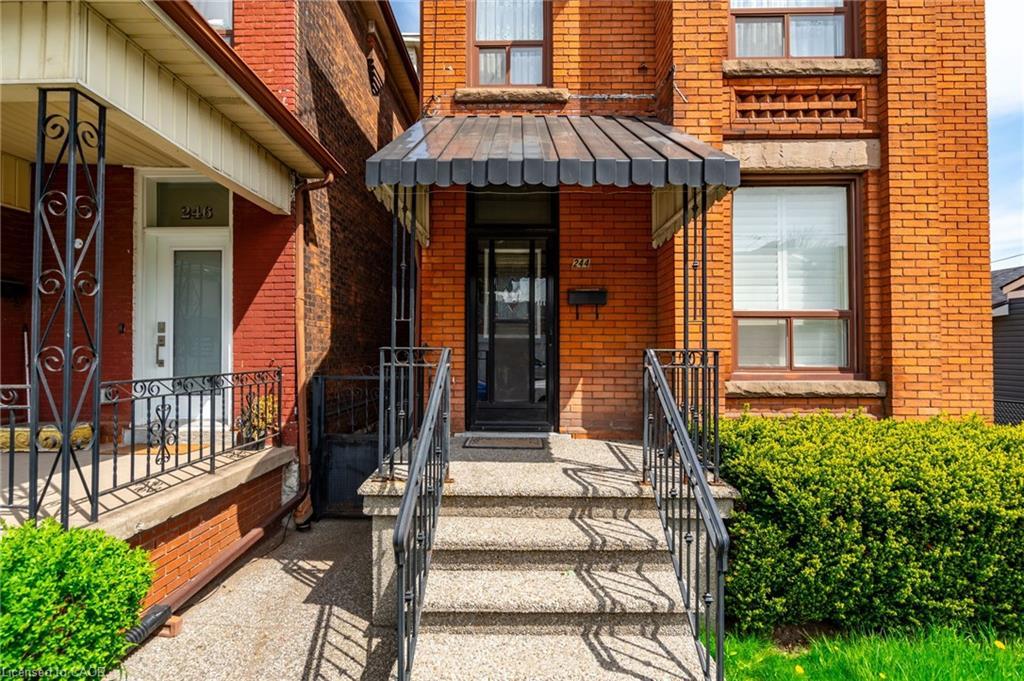 244 Hughson Street N, Hamilton, ON - Outdoor