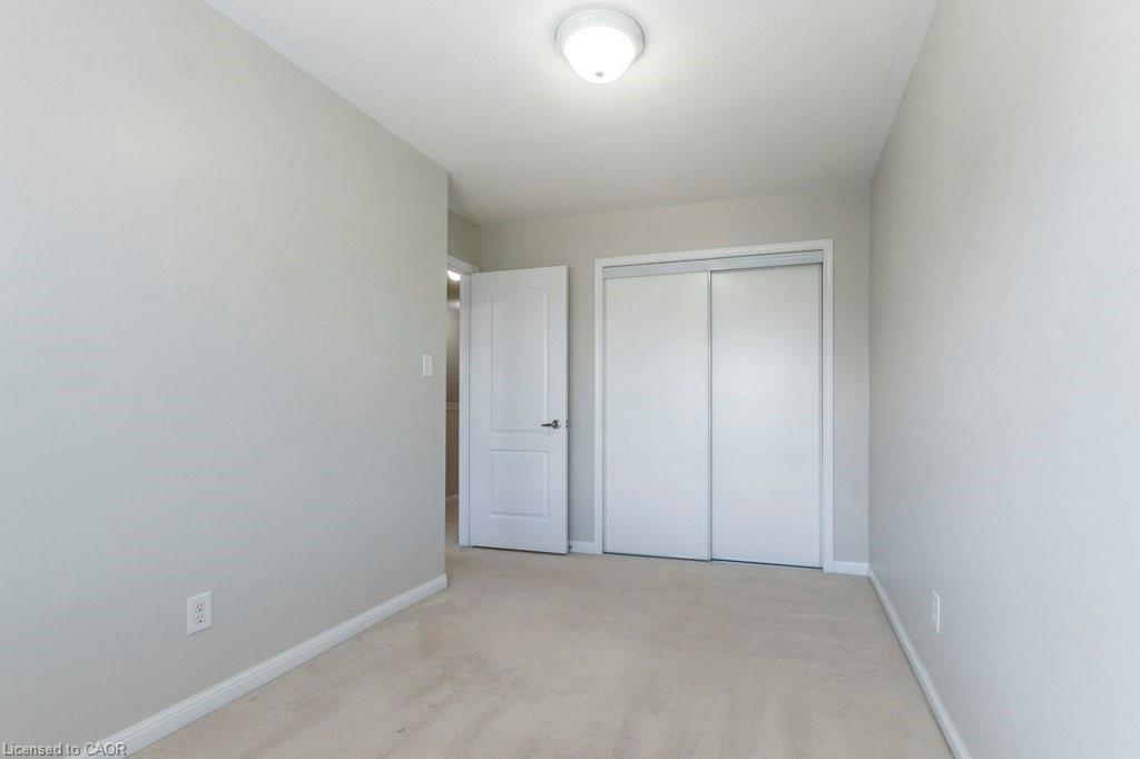 470 Beach Boulevard, Hamilton, ON - Indoor Photo Showing Other Room