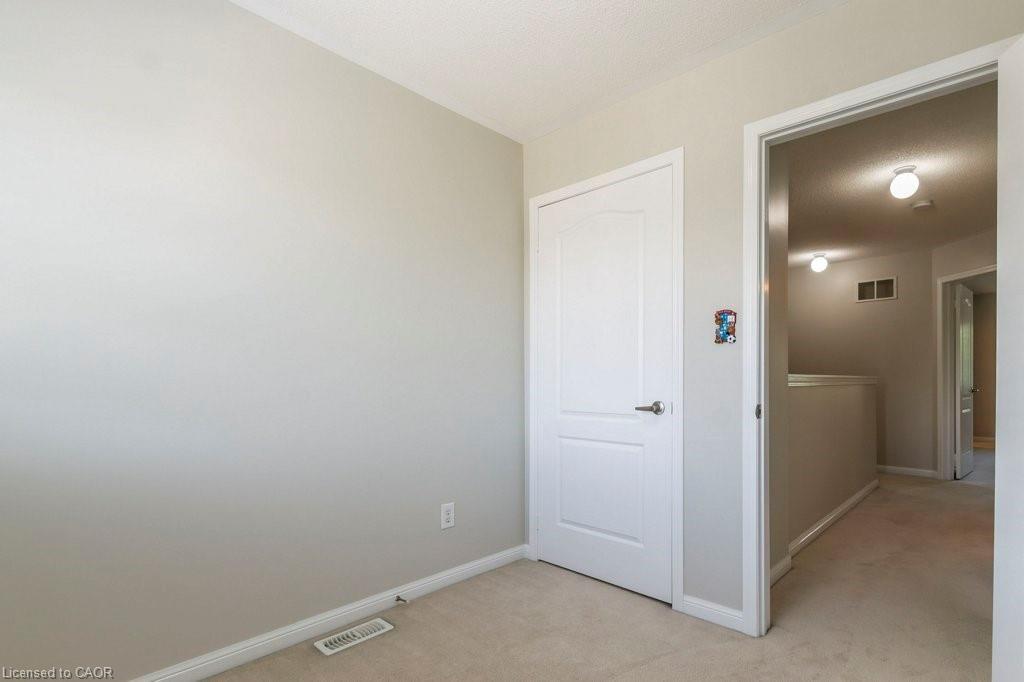 470 Beach Boulevard, Hamilton, ON - Indoor Photo Showing Other Room
