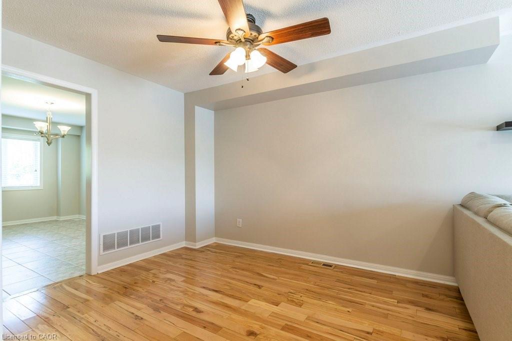 470 Beach Boulevard, Hamilton, ON - Indoor Photo Showing Other Room