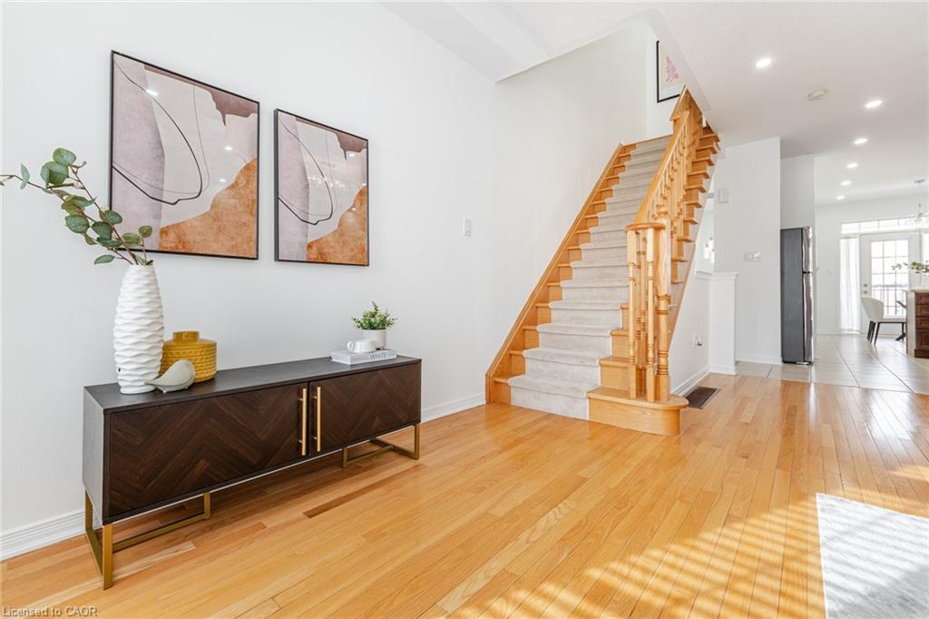 7186 Triumph Lane, Mississauga, ON - Indoor Photo Showing Other Room