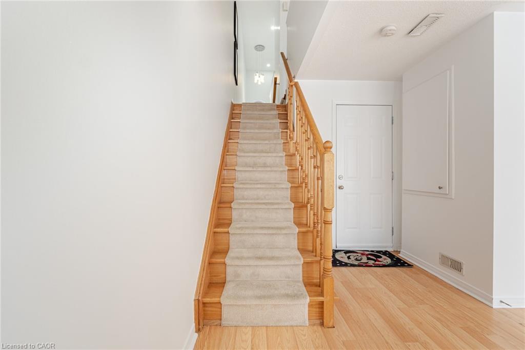 7186 Triumph Lane, Mississauga, ON - Indoor Photo Showing Other Room