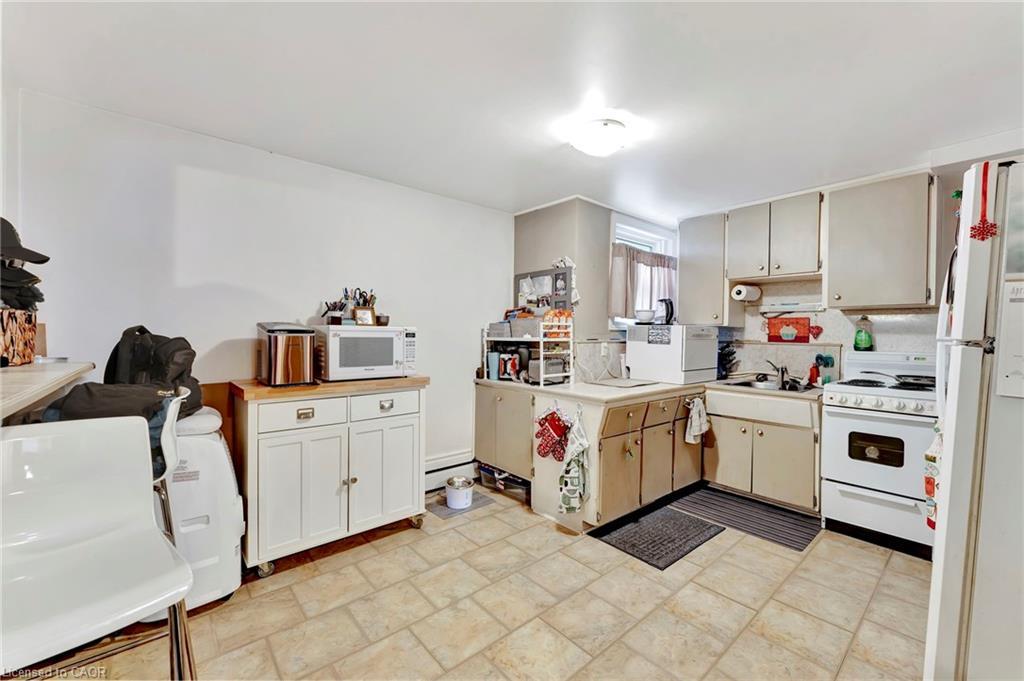 82 Albert Street, St. Catharines, ON