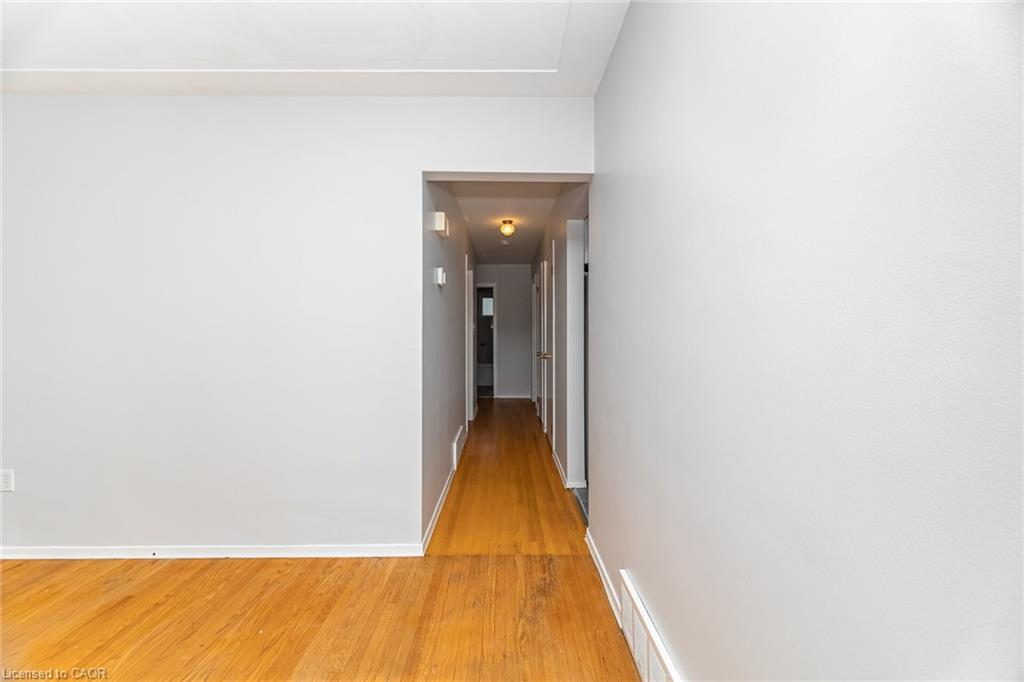 7 Maitland Avenue, Hamilton, ON - Indoor Photo Showing Other Room