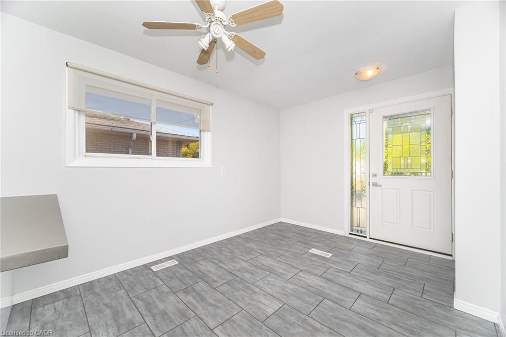 7 Maitland Avenue, Hamilton, ON - Indoor Photo Showing Other Room