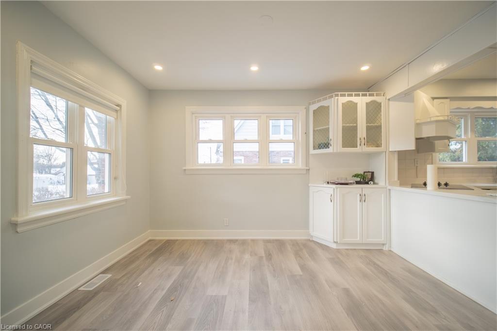 10 Monroe Street, Cambridge, ON - Indoor