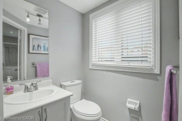 425 Taylor Crescent, Burlington, ON - Indoor Photo Showing Bathroom