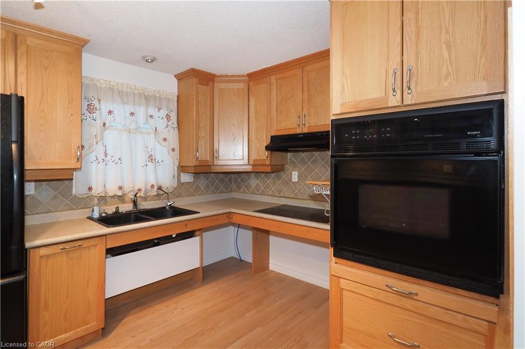 11 Broken Oak Crescent, Kitchener, ON - Indoor Photo Showing Kitchen With Double Sink