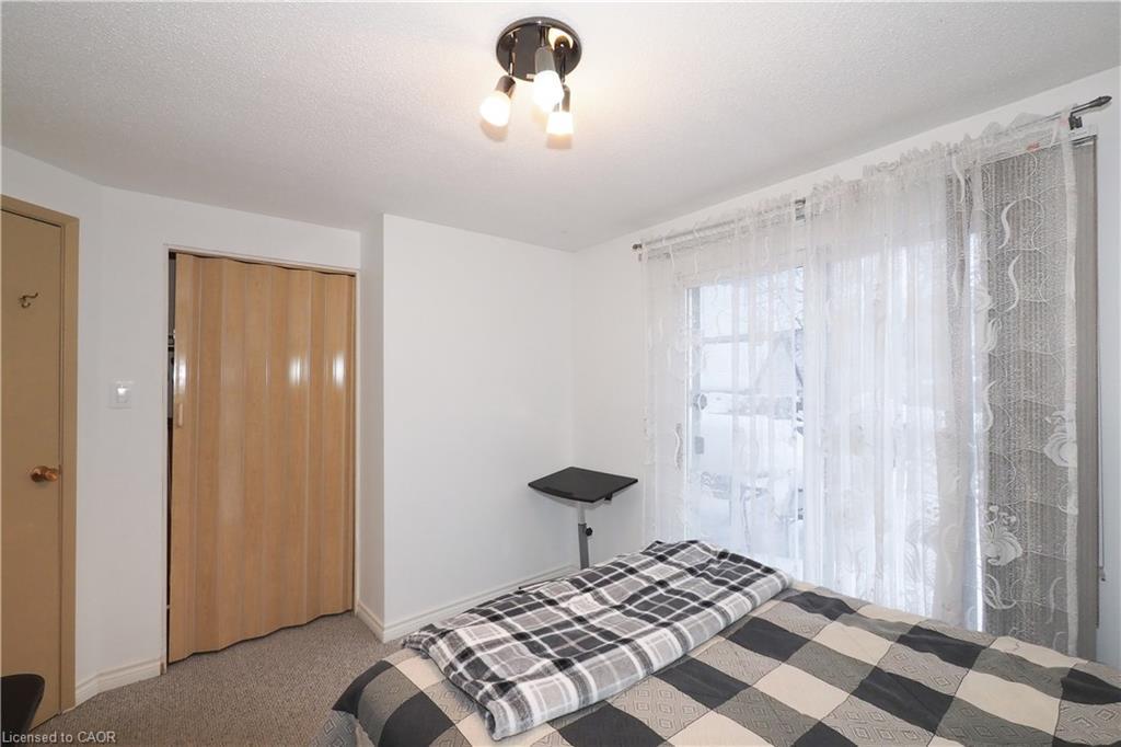 11 Broken Oak Crescent, Kitchener, ON - Indoor Photo Showing Bedroom