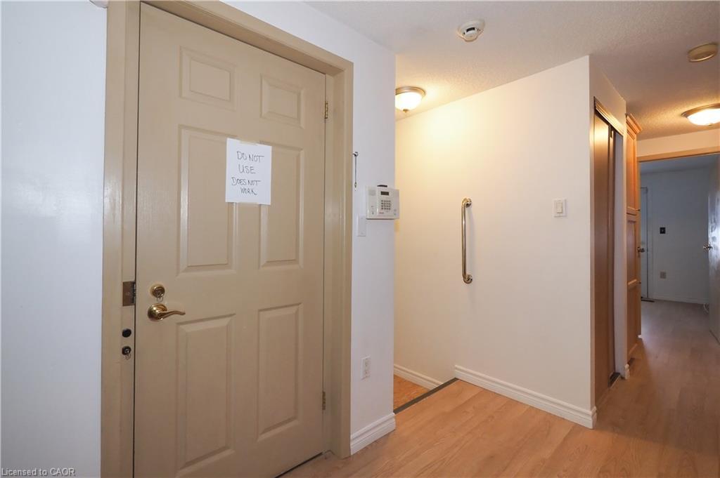11 Broken Oak Crescent, Kitchener, ON - Indoor Photo Showing Other Room