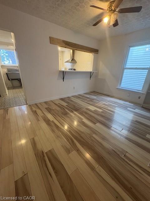 89 Shaw Street, Hamilton, ON - Indoor Photo Showing Other Room