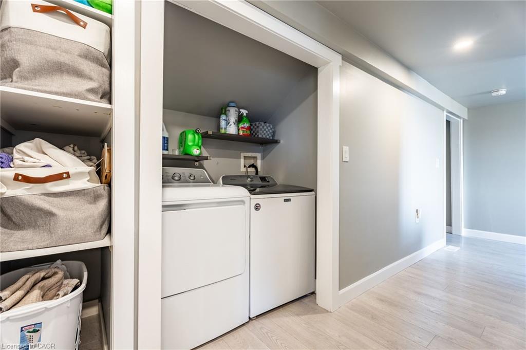735 Beach Boulevard, Hamilton, ON - Indoor Photo Showing Laundry Room