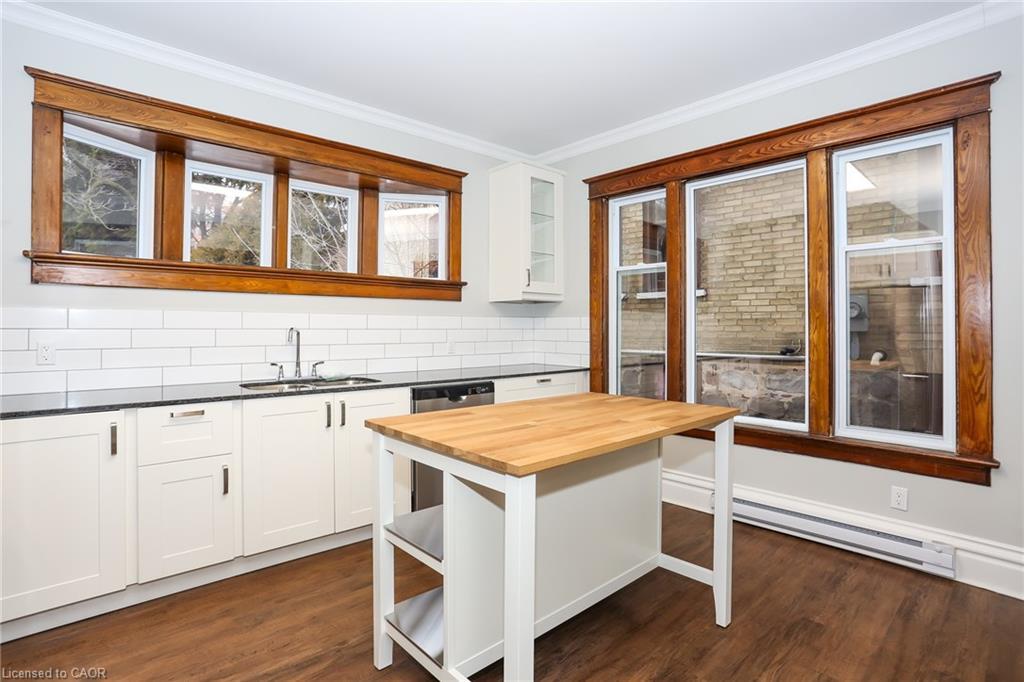 94 Scott Street, Kitchener, ON - Indoor