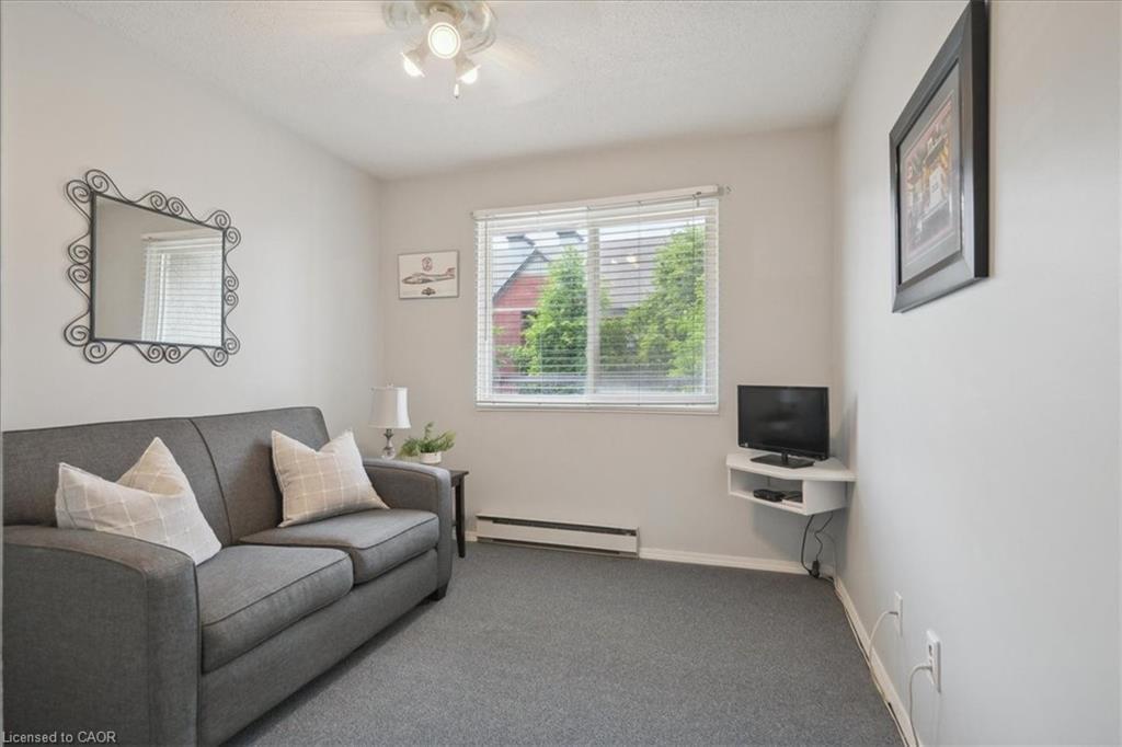 921-1450 Glen Abbey Gate, Oakville, ON - Indoor