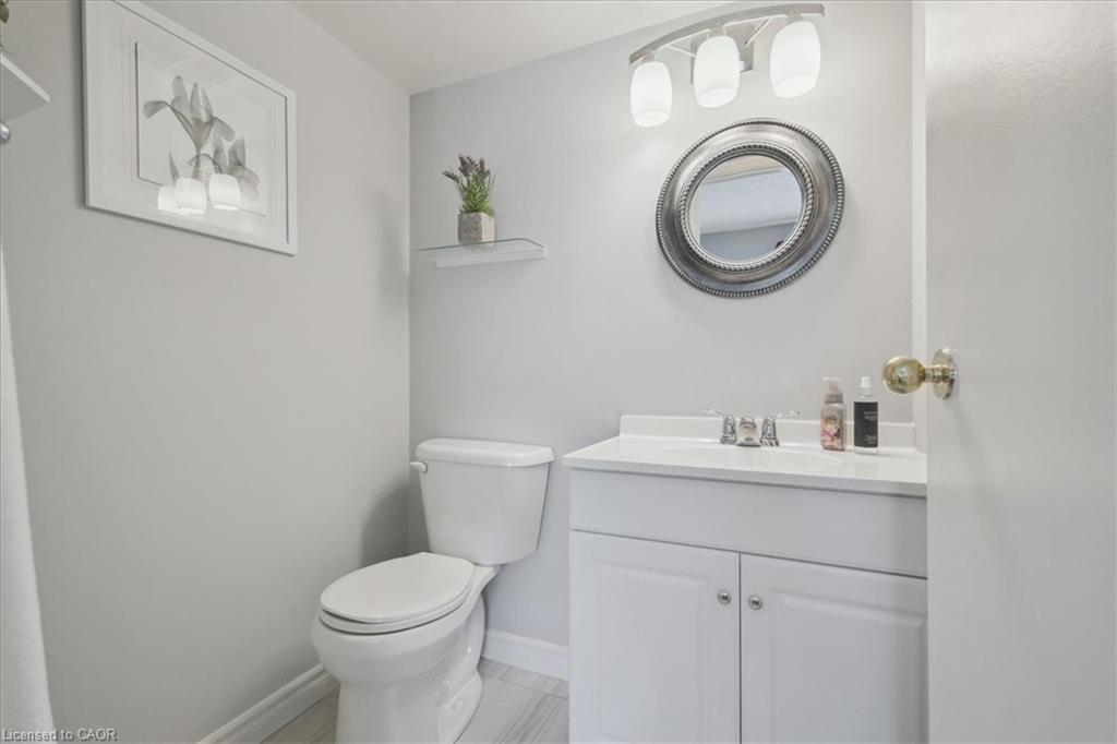 921-1450 Glen Abbey Gate, Oakville, ON - Indoor Photo Showing Bathroom