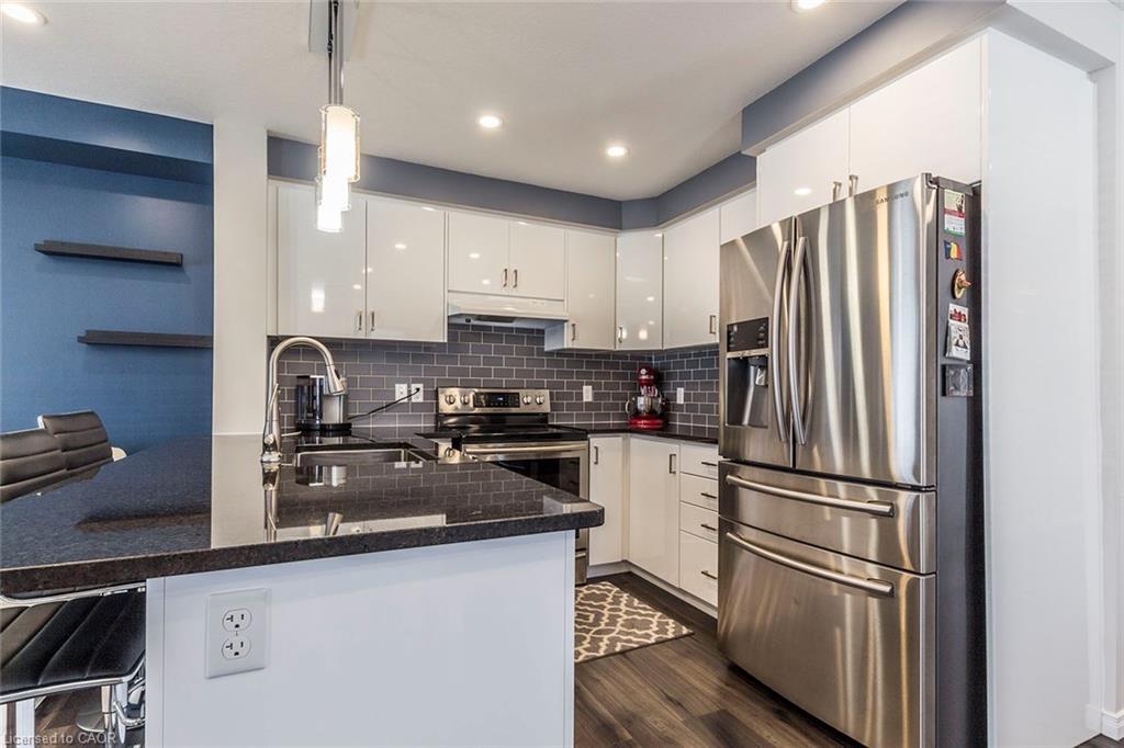26 Meadowridge Street, Kitchener, ON - Indoor Photo Showing Kitchen With Upgraded Kitchen