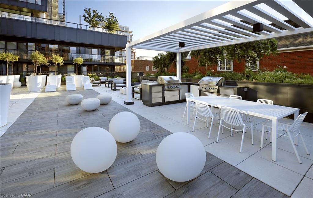 2405-370 Martha Street, Burlington, ON - Outdoor With Deck Patio Veranda