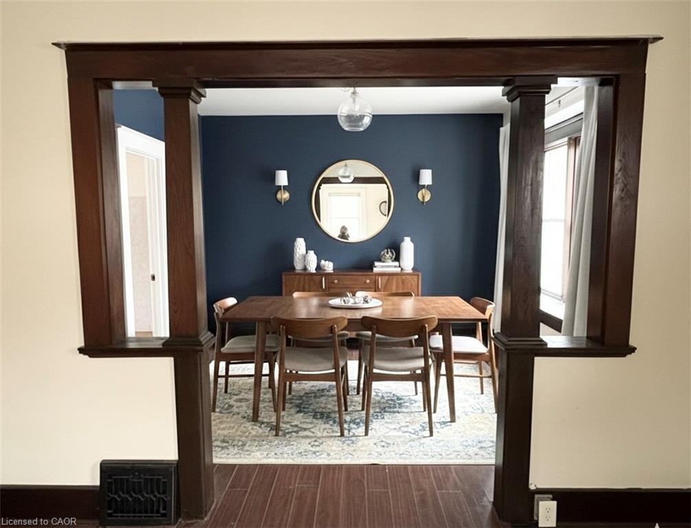 179 Regina Street N, Waterloo, ON - Indoor Photo Showing Dining Room