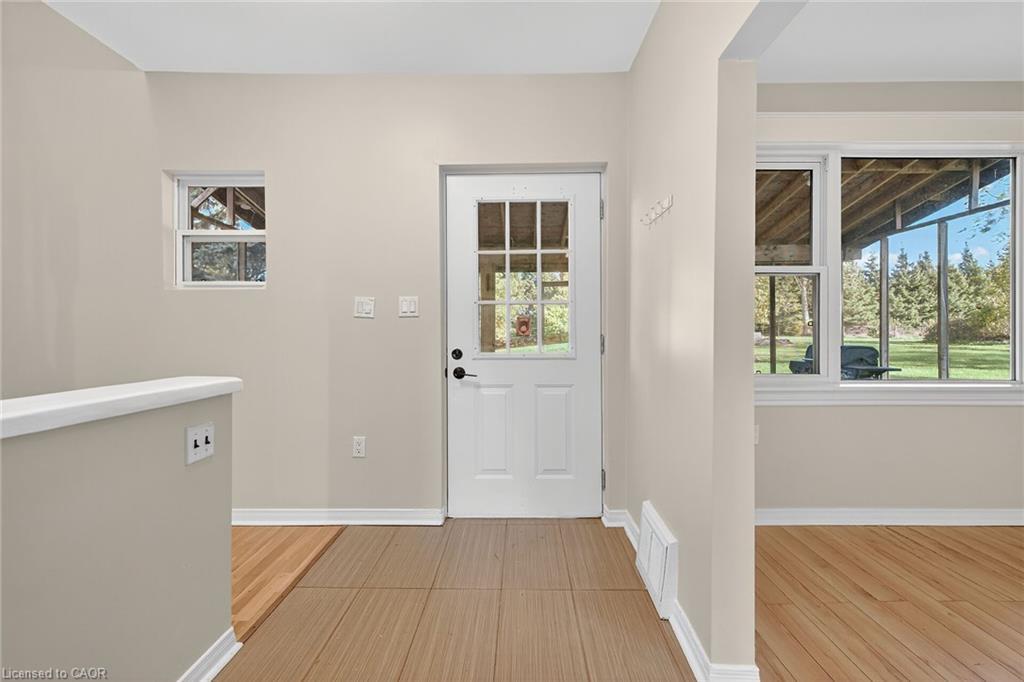 1868 Jerseyville Road W, Hamilton, ON - Indoor Photo Showing Other Room