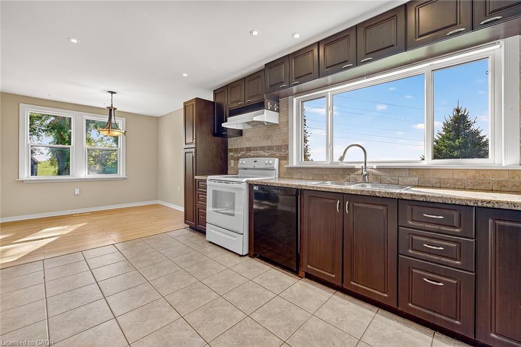 1868 Jerseyville Road W, Hamilton, ON - Indoor Photo Showing Kitchen