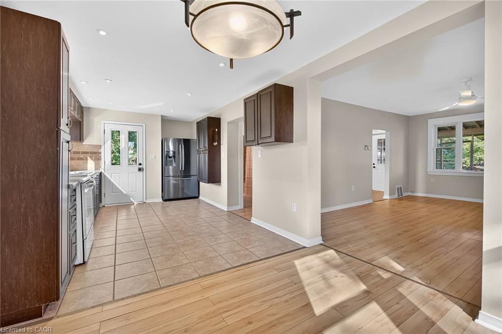 1868 Jerseyville Road W, Hamilton, ON - Indoor