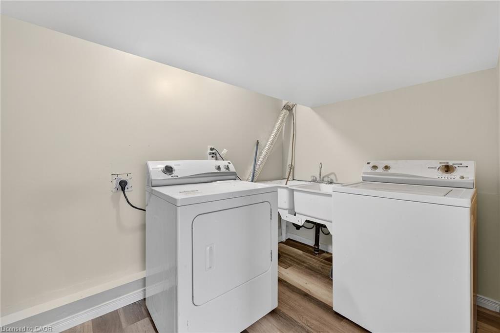 1868 Jerseyville Road W, Hamilton, ON - Indoor Photo Showing Laundry Room