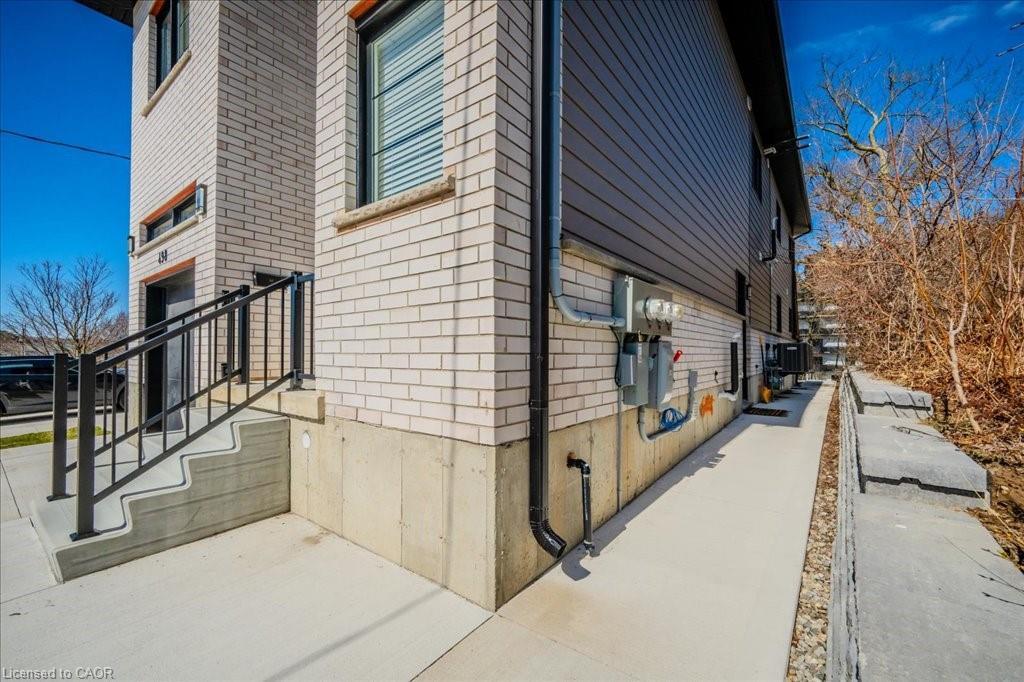 498 Karn Street, Kitchener, ON - Outdoor